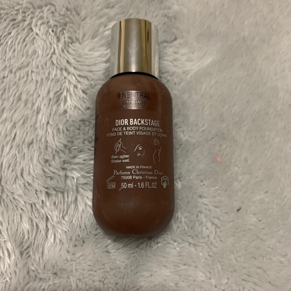 Dior Backstage Foundation - Picture 3 of 3